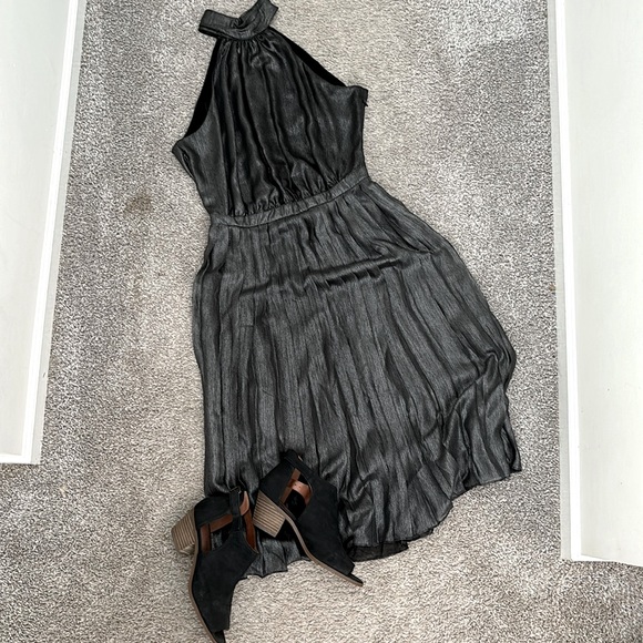 Metallic knee length dress - Picture 1 of 4